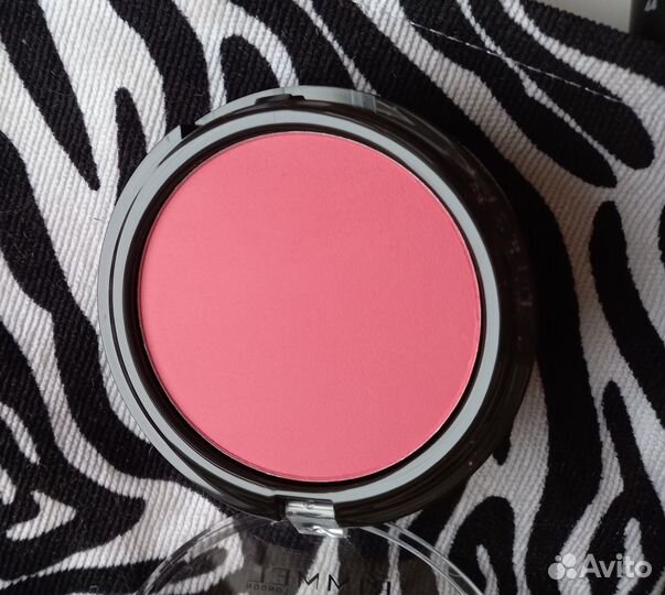 Румяна Риммель Maxi Blush новые оригинал