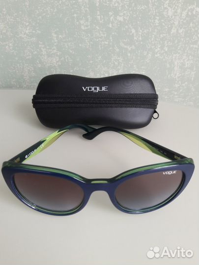 Очки солнцезащитные Voque