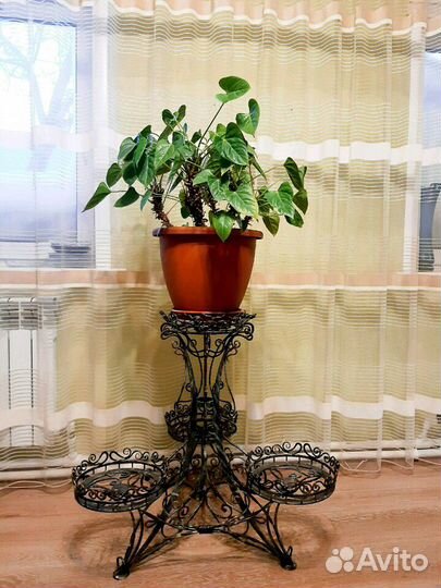 Подставка для цветов