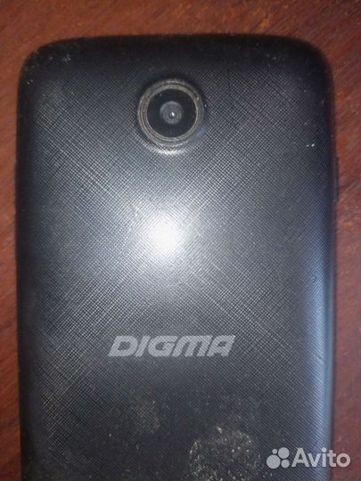 Телефон digma