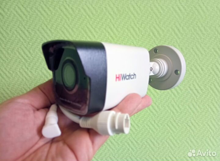 Камера IP 4Мп HiWatch DS-I450M(B) 2.8mm с микрофон
