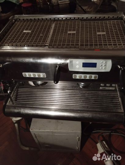 Кофемашина двух рожковая