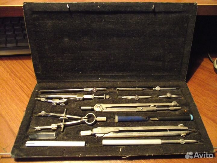 Готовальня