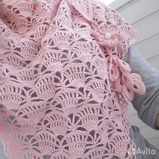 Бактус. Вязаный платок. Шаль. Ручная работа