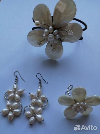 Комплект украшений из перламутра