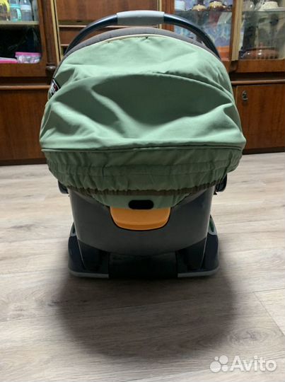 Детское автокресло/автолюлька chicco