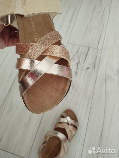 Детские босоножки reserved