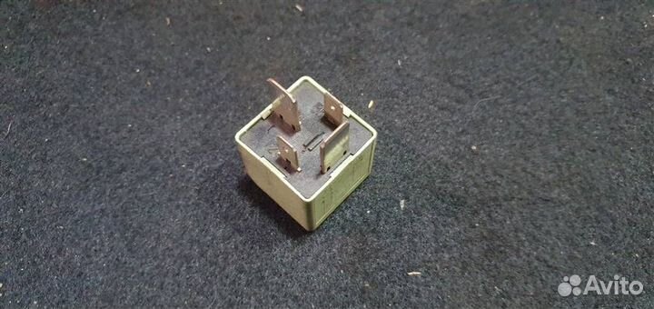 Реле Volkswagen Caravelle 2009-2015