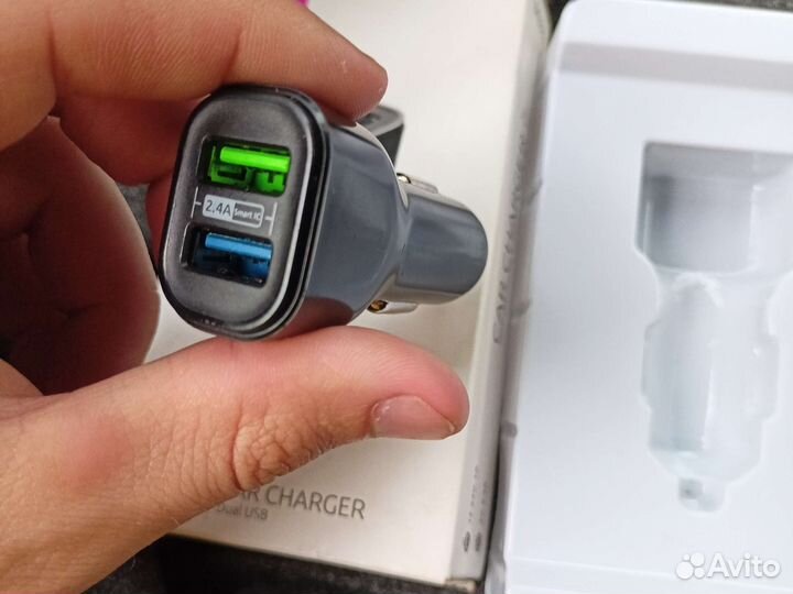 Автомобильное зарядное устройство