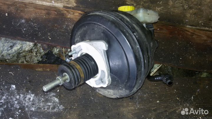 Вакуумный уселитель тормозов audi а6 с5 2.5TDI