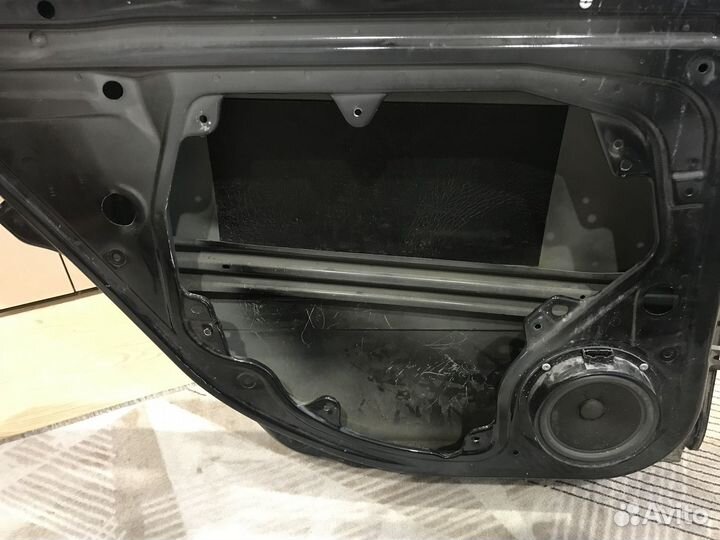 Дверь задняя левая skoda octavia a5