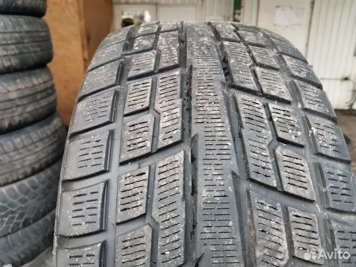 Yokohama 125T 285/50 R20