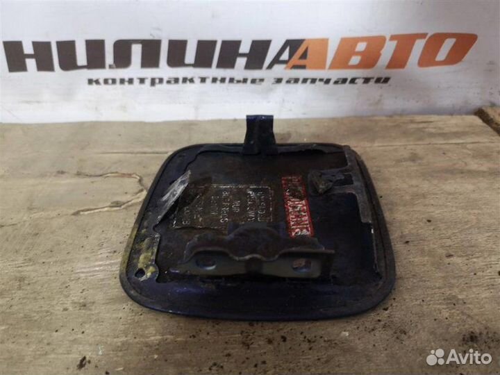 Лючок бензобака Mitsubishi Carisma хэтчбек 1.6