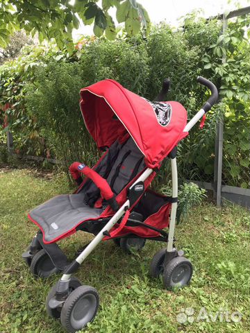 Прогулочная коляска chicco