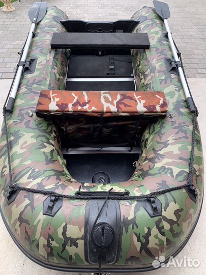 Продам лодку Badger HL 300