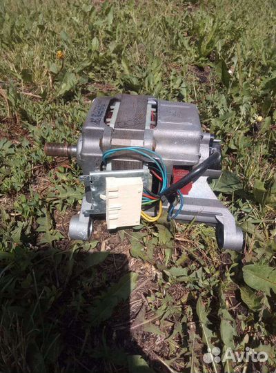 Двигататель стиральной машины