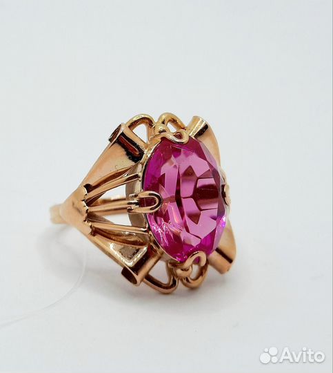 Золотое кольцо 583 пробы жук с Корундом