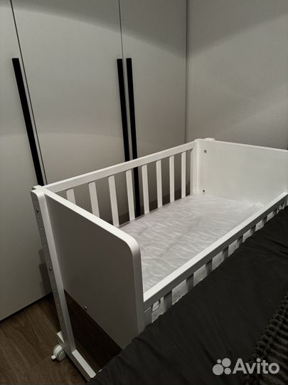 Кроватка для новорожденных