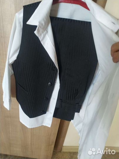 Комплект(брюки, жилетка, рубашка)