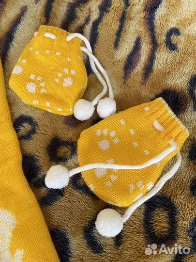 Вязаный костюм на девочку 68