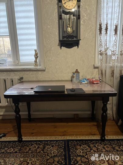 Кухонный стол