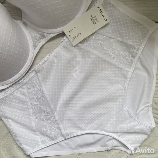 Комплект нижнего белья Chantelle 85E