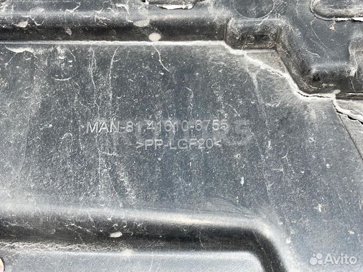 Облицовка фары противотуманной левая MAN TGX 2014