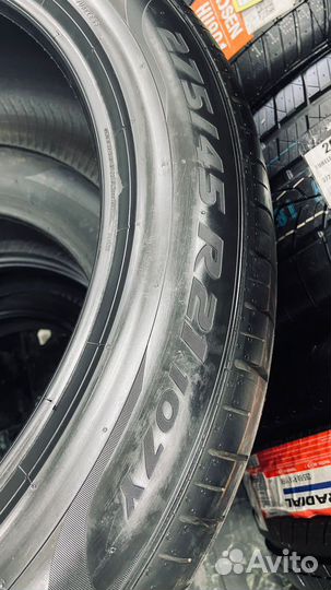 Pirelli P Zero PZ4 275/45 R21 107Y