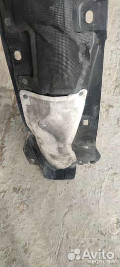 Подкрылок передний правый cr-v4