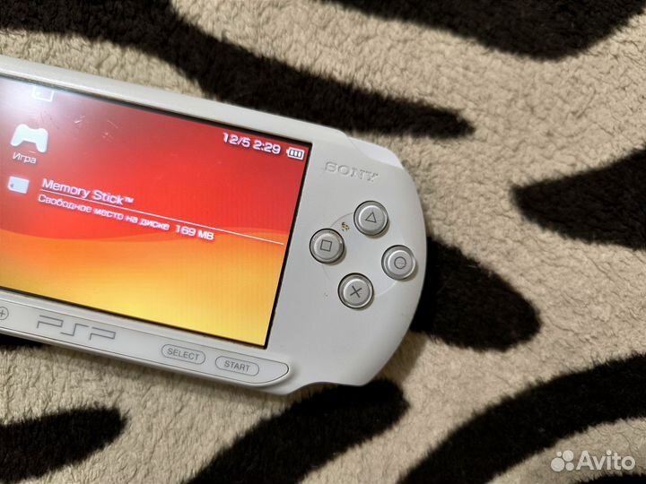 Sony PSP E-1008 8Gb Прошитая