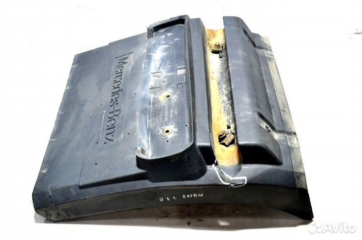 Крыло ведущего моста, заднее правое mercedes-benz