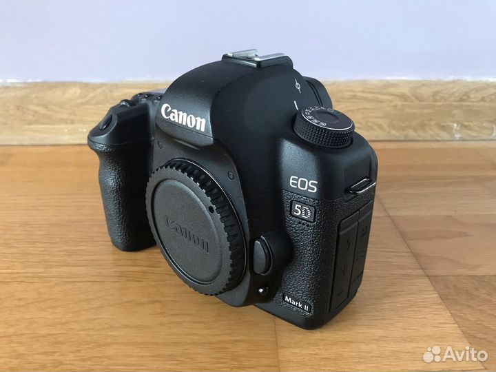 Canon 5D mark ii body (пробег 5 тысяч)