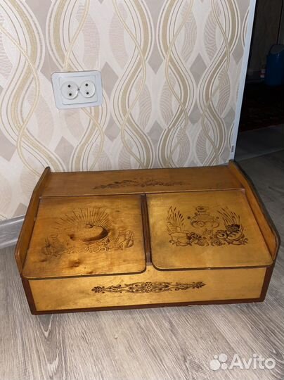 Хлебница деревянная