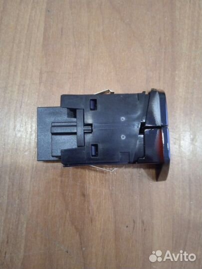 Кнопка аварийной сигнализации Bmw 5 G30 B47D20A