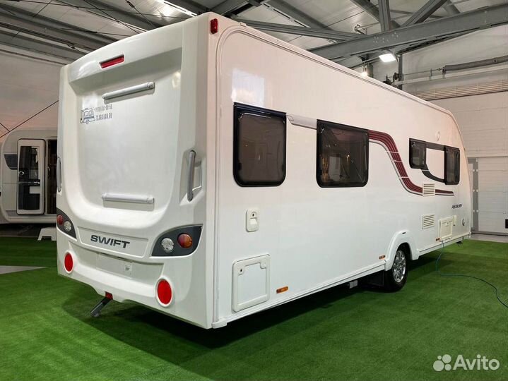 Прицеп-дача Swift Astbury, 2016