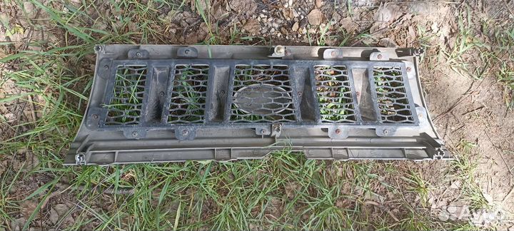 Решетка радиатора kia sportage 1