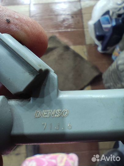 Форсунка топливная Пежо 107 1984 f9 Denso