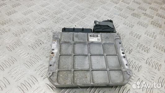 Блок управления двс toyota avensis T27 (HBN16PC01)