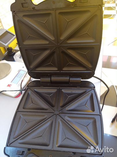 Универсальный пекарь Redmond RMB-M716/3