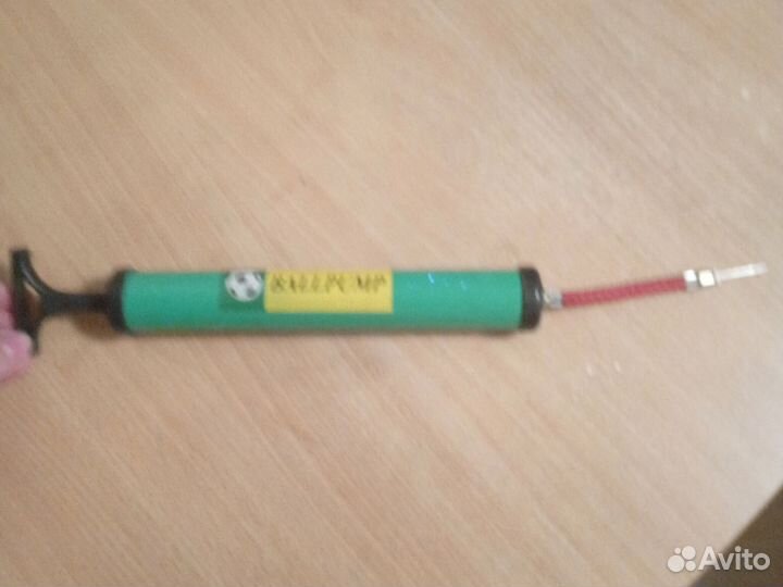 Баскетбольный мяч demix и насос в комплекте