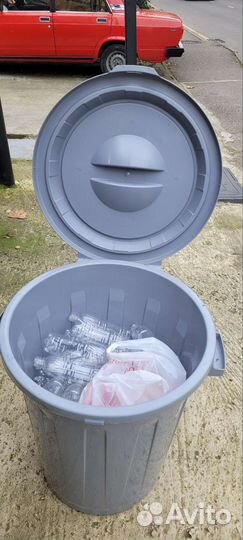 Контейнер для мусора 90л