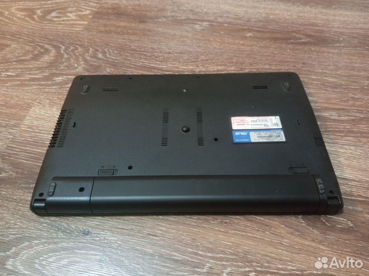 Asus X501U, E2-1800, 4Gb, SSD 240Gb