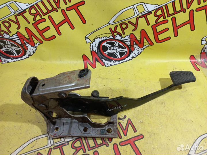 Педаль тормоза Mitsubishi Lancer X 10 1.8 4B10