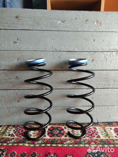 Пружины передние с чашками на Приору