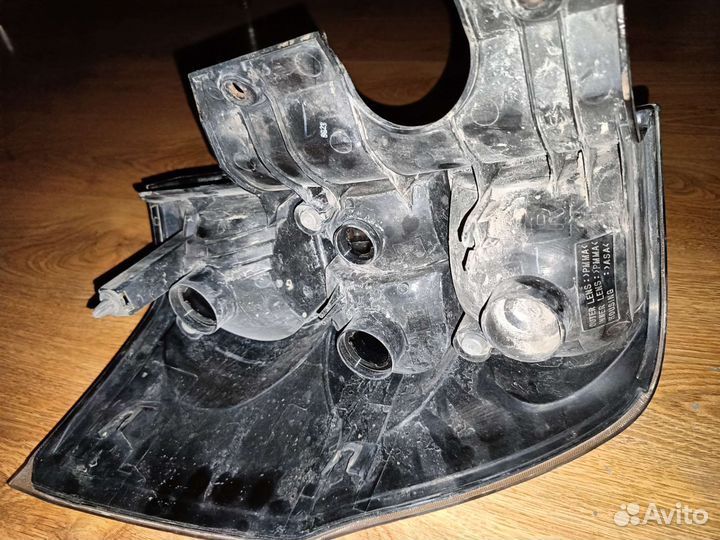 Фонарь задний правый suzuki гранд vitara