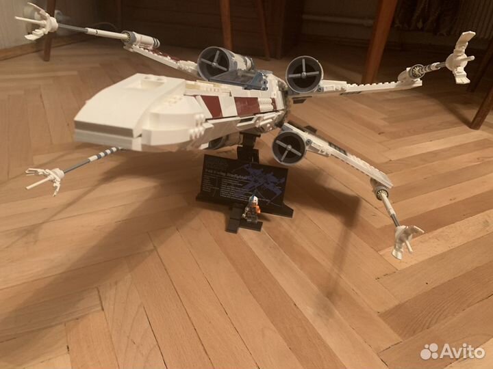 Звёздный истребитель X-Wing 75355