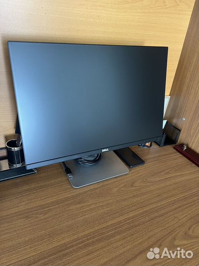 Монитор Dell u2415 в состоянии нового