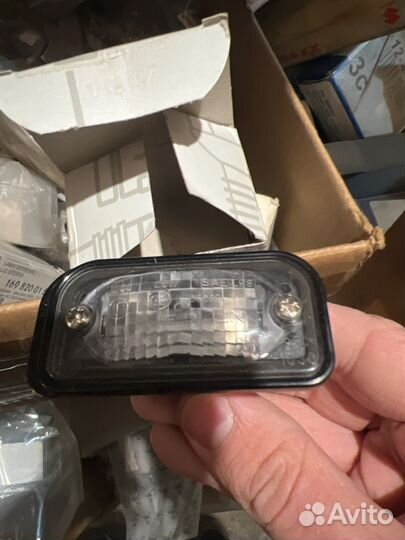 Освещение номерного знака w203