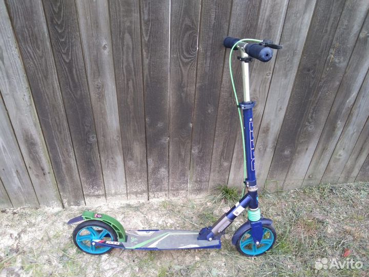 Продам самокат Roces 200 mm