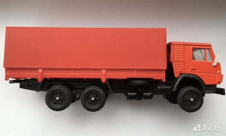 Камаз 53212 с тентом красный